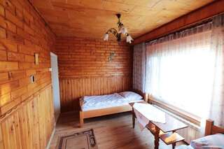 Отели типа «постель и завтрак» Agroturystyka Tyniok Конякув Небольшой двухместный номер с 2 отдельными кроватями-5