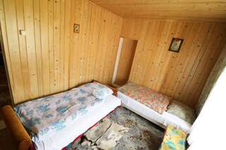 Отели типа «постель и завтрак» Agroturystyka Tyniok Конякув Бюджетный двухместный номер с 2 отдельными кроватями-4