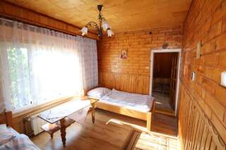 Отели типа «постель и завтрак» Agroturystyka Tyniok Конякув Небольшой двухместный номер с 2 отдельными кроватями-3